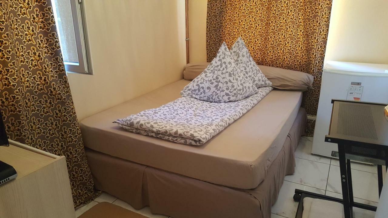 Le Relais Bleu Hotel Ле Блан-Менил Екстериор снимка