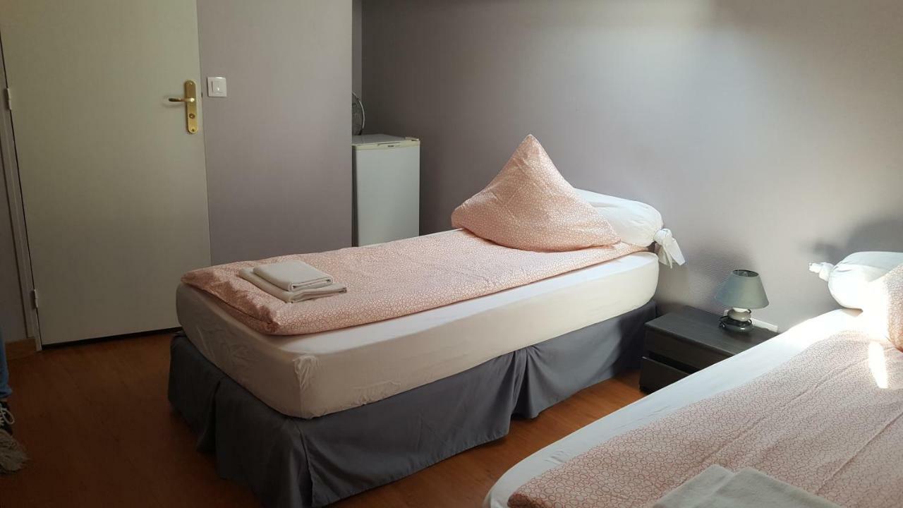 Le Relais Bleu Hotel Ле Блан-Менил Екстериор снимка